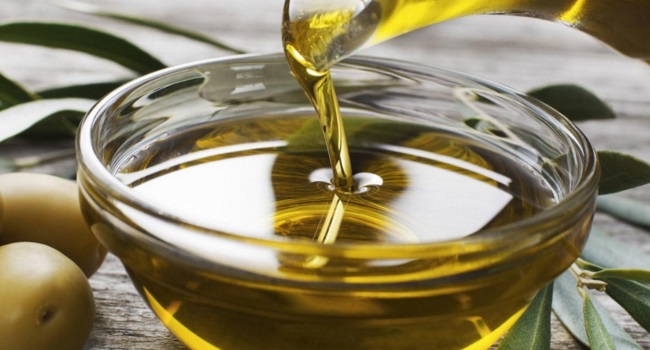 От чего помогает оливковое масло